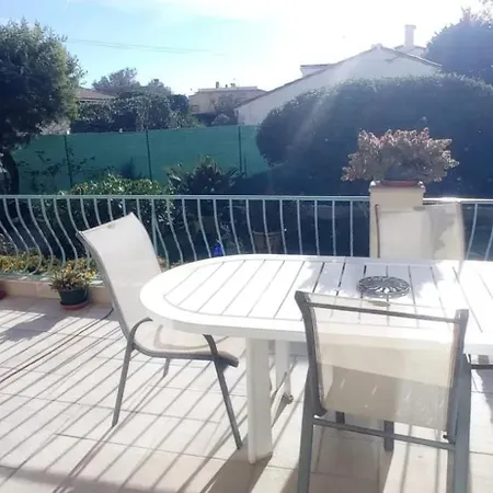 Maison Accueillante A Avec Jardin *